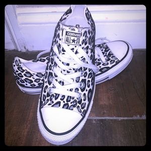 Converse Chuck Taylor All Star Snow Leopard Size 8